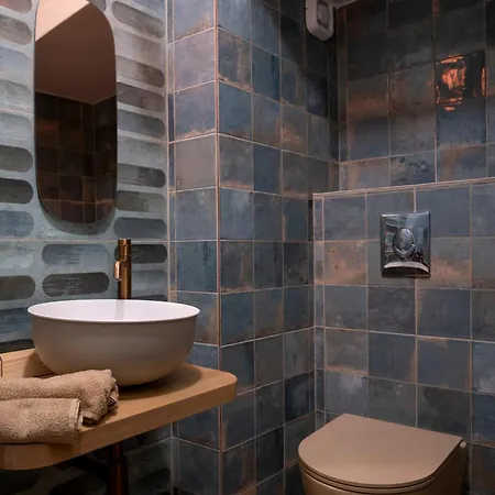 Parrot Palazzo * Nea Kallikrateia