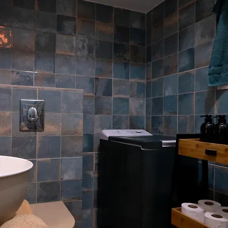 Daire Parrot Palazzo Nea Kallikrateia